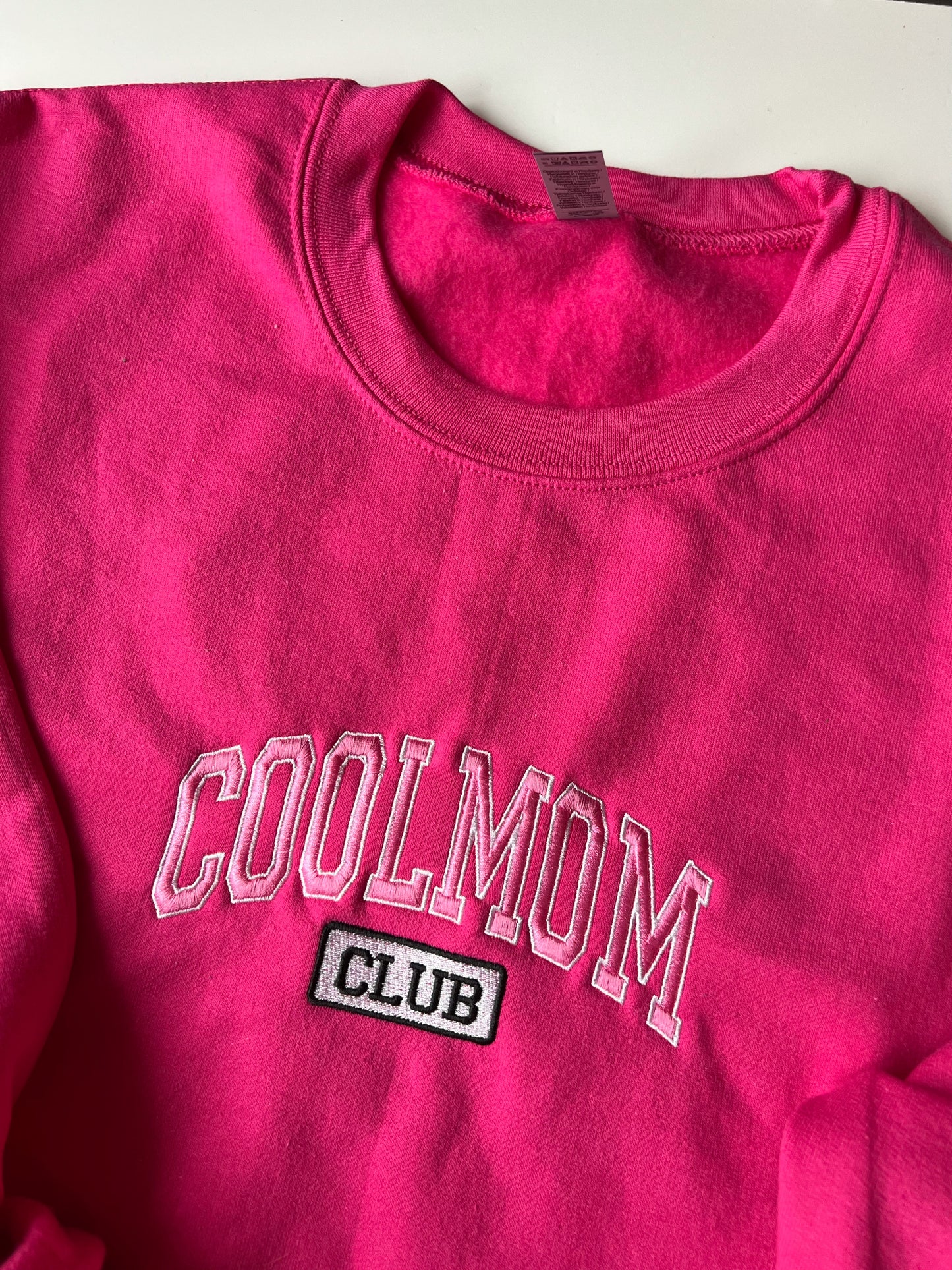 Cool mom Club Embroidery sweatshirt